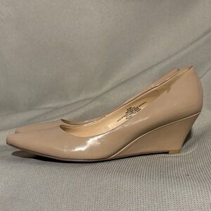 Nine West Nude Wedges Size 8 1/2